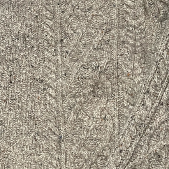 Aran Crafts V-Neck Cable Knit Sweater - 100% Merino Wool - Picture 11 of 13